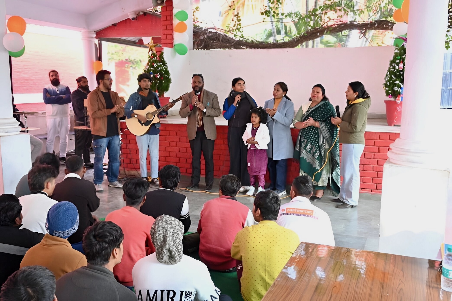 Свет для народов – Детское служение, помощь заключённым и миссии