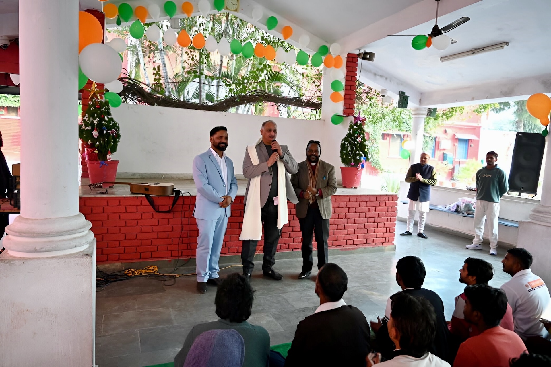 Свет для народов – Детское служение, помощь заключённым и миссии